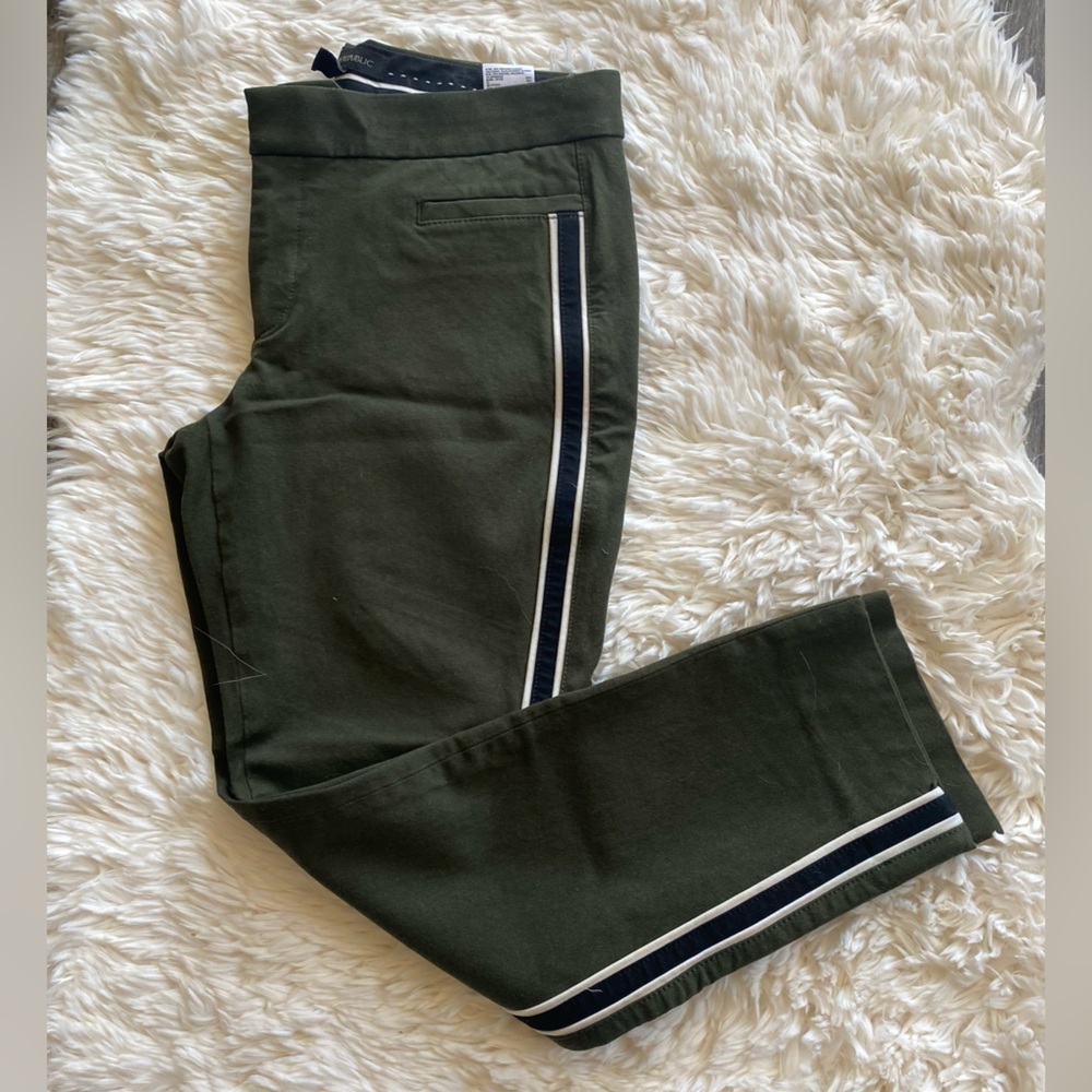 Banana Republic Petite tapered ankle pants